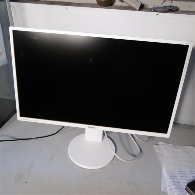 1  27"-LCD-Monitor BenQ