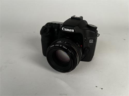 1  Spiegelreflex-Kamera Canon 50 D