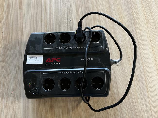 1  Unterbrecherfreie Stromversorgung APC Back-UPS ES 400