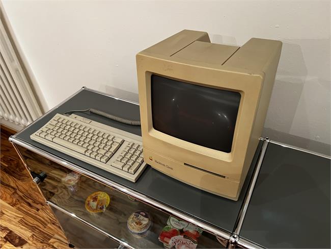1  Macintosh  Classic